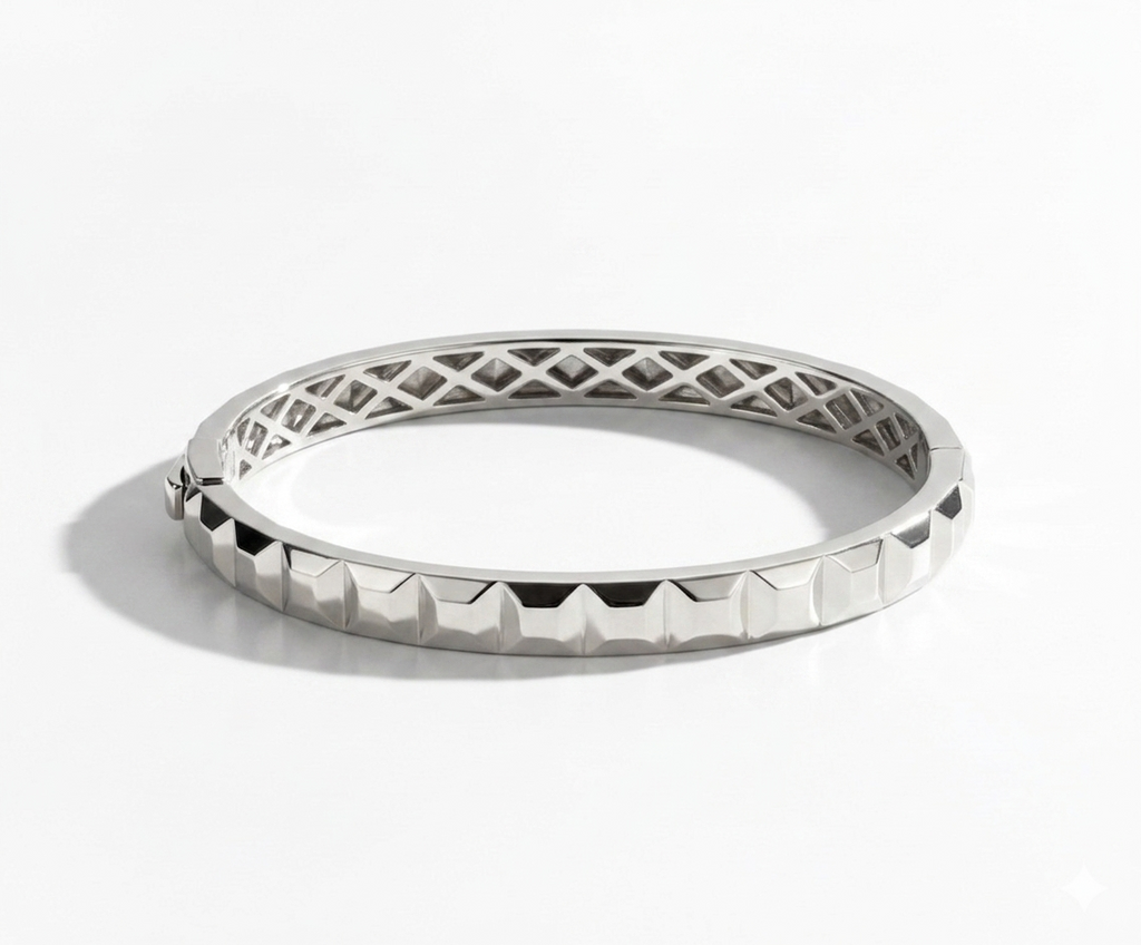 Brazalete Pirámide · Oro Blanco 18k