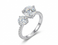 Anillo Toi et Moi · Moissanita Doble Solitario